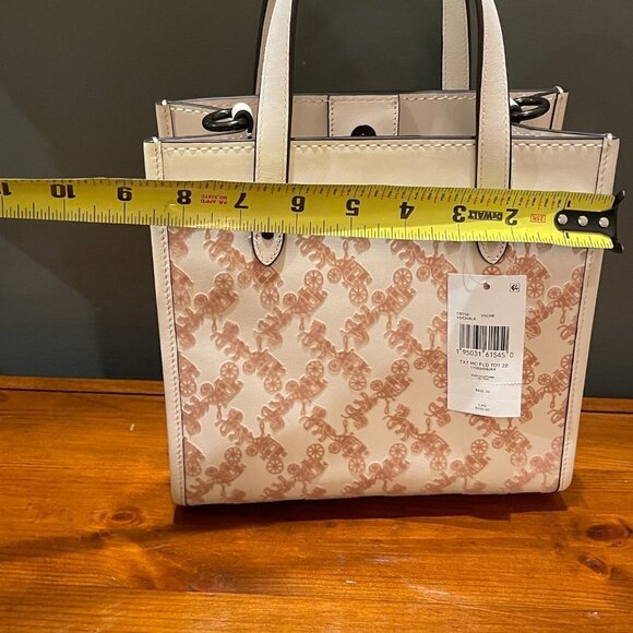 Coach CD750 Textured Field Tote 22 Horse & Carriage in Chalk White - Picture 9 of 16